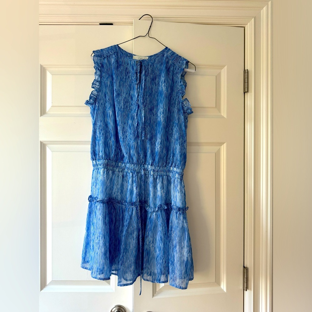 Super cute blue and white dress, great for teens or women.